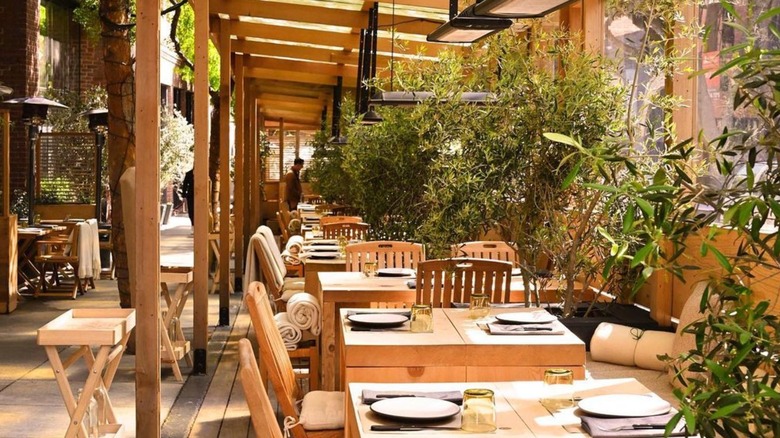 outdoor dining at cotogna