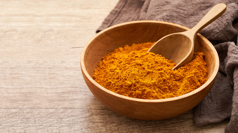 A bowl of dry curry powder