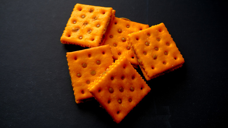 Cheese and peanut butter crackers