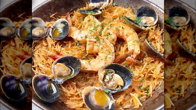 Shrimp and clam noodles 