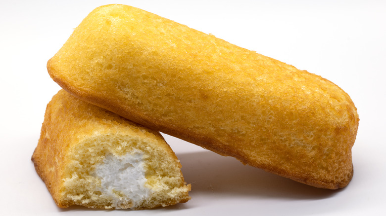 Twinkie sponge cake