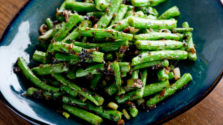 Seasoned green beans