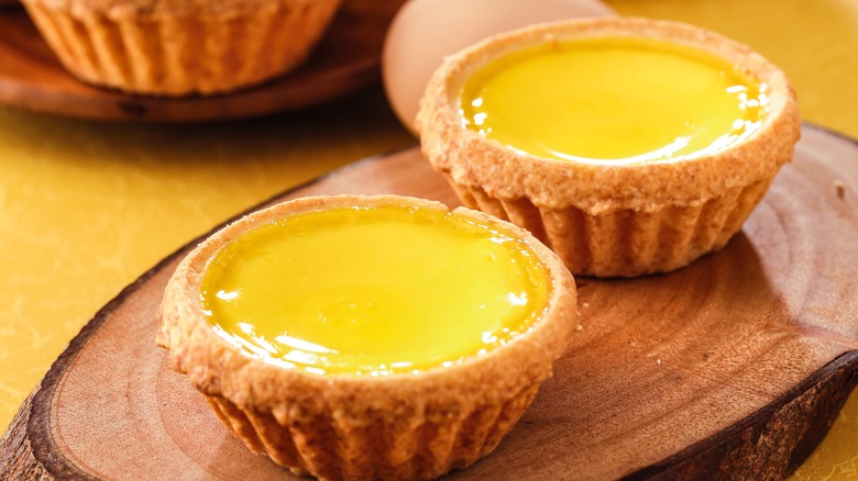 Daan tat Hong Kong egg tarts