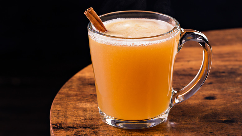 Hot butter rum drink