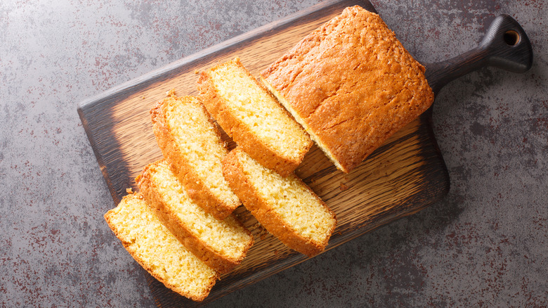 Sliced pound cake