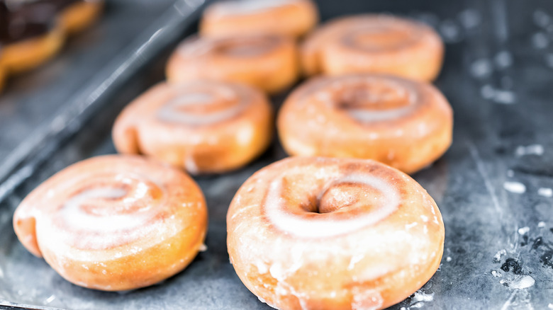 Cinnamon roll donuts