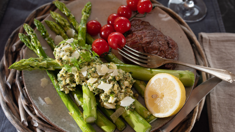 asparagus with gribiche