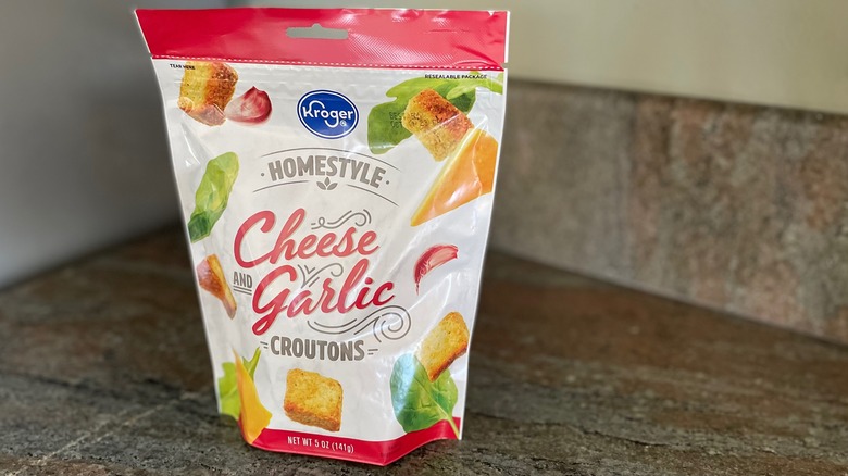 Kroger Homestyle Cheese and Garlic Croutons