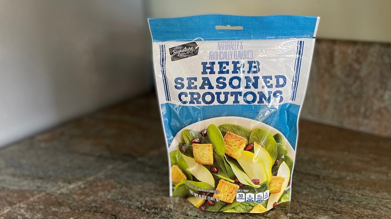 Signature SELECT Herb Seasoned Croutons