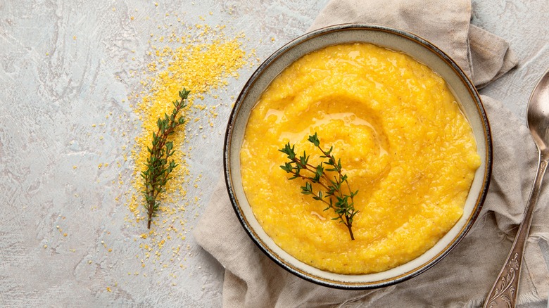 Bowl of cooked Italian polenta 