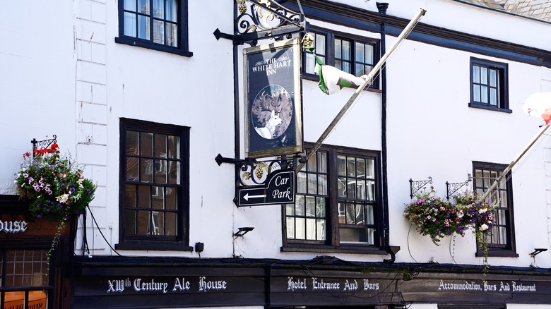 Pictorial sign from The White Hart Inn