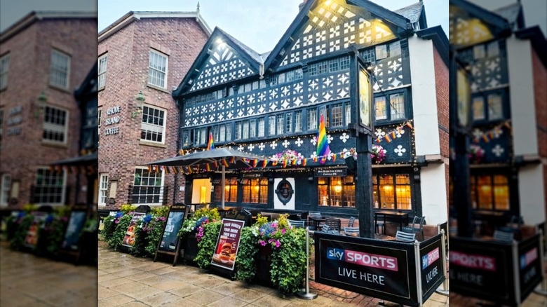 Barley Mow pub exterior in Warrington