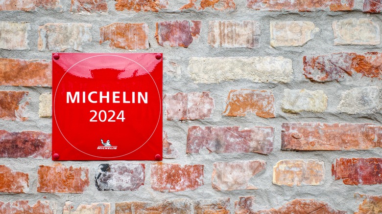 red Michelin star plaque