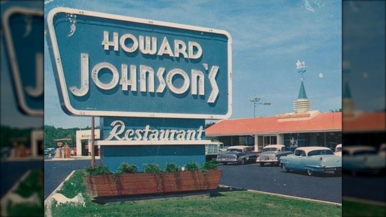 Front of Howard Johnson's restaurant location