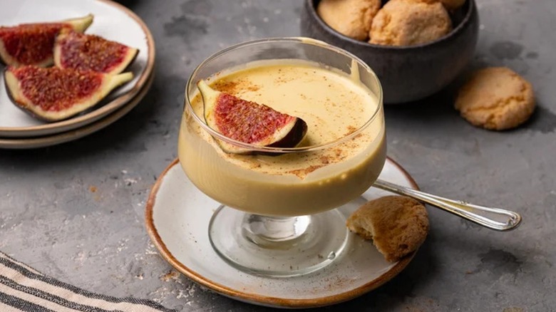 Custard with fig slice