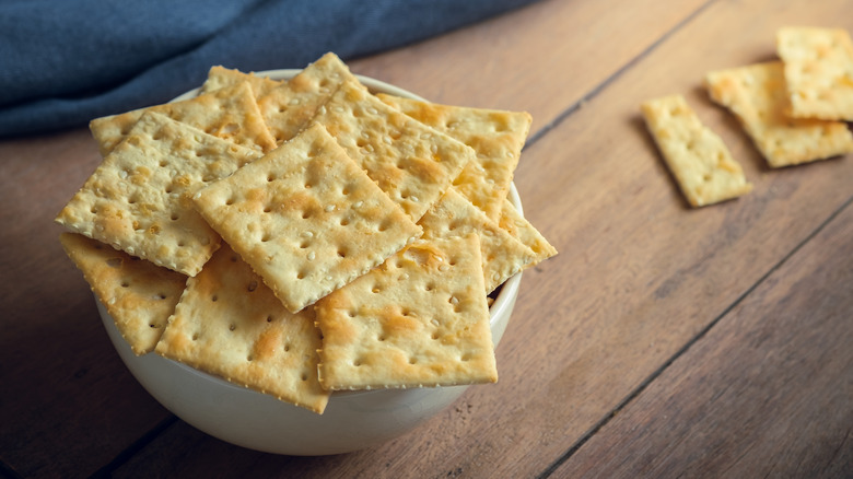 Bowl of saltines