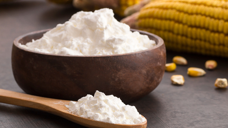 Cornstarch in brown bowl 