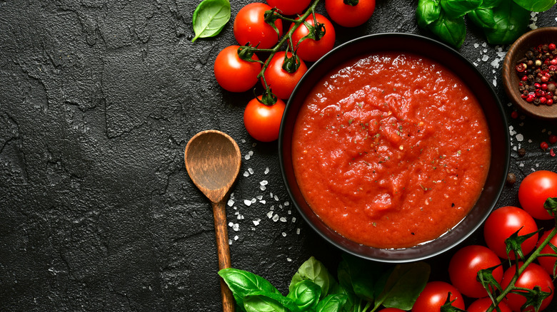 Tomato sauce and cherry tomatoes