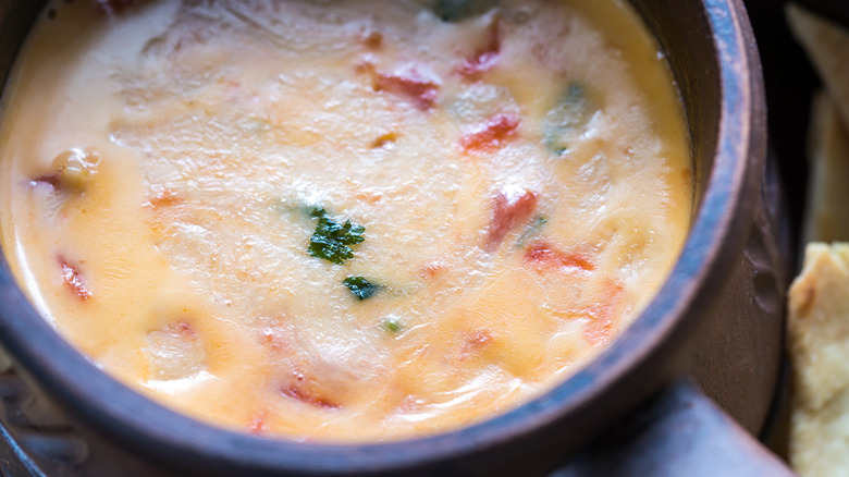 Queso dip crock pot