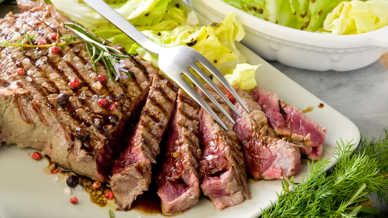 Grilled steak with balsamic vinegar