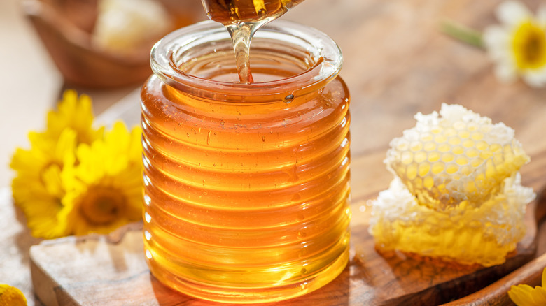 honey in glass jar