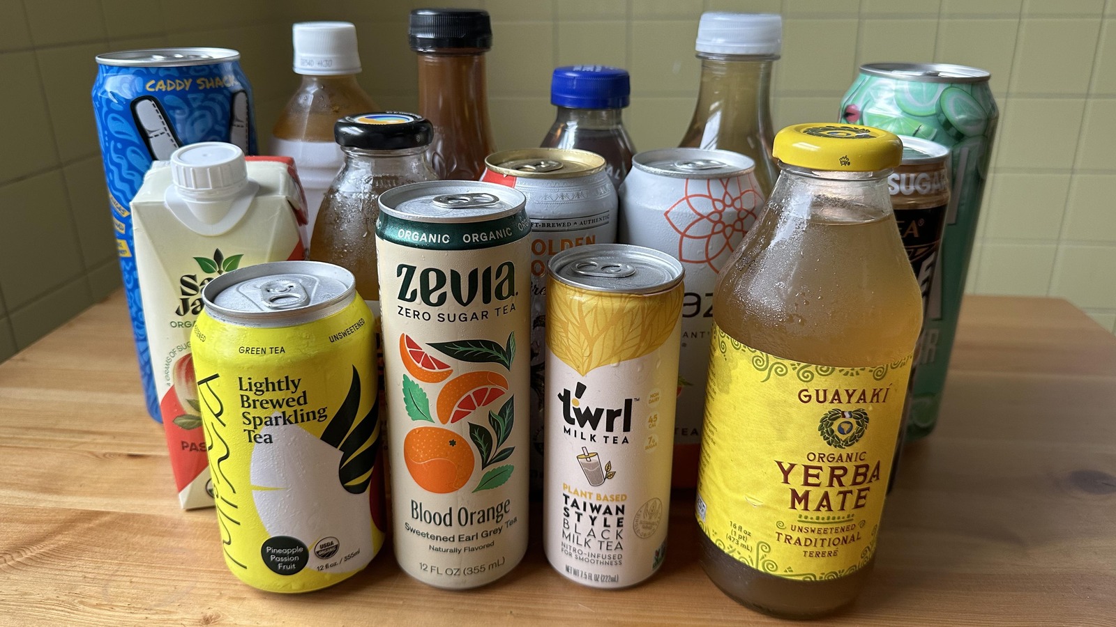 What Are The Best Bottled Tea Brands? Here's Our Ranking