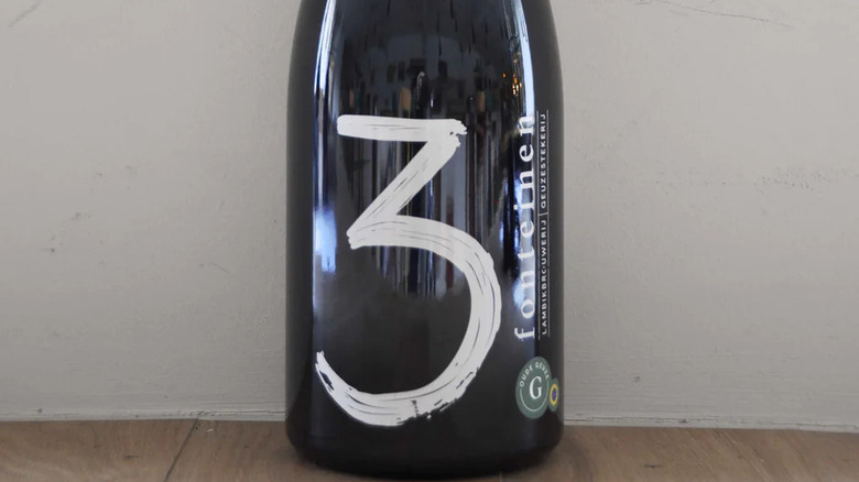 Oude Gueuze beer bottle