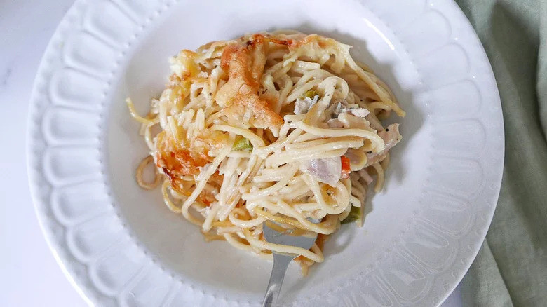 Cheesy Chicken Spaghetti Casserole