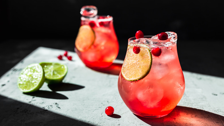 Cranberry and seltzer with lime