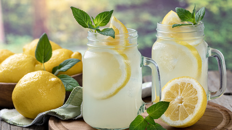 Mason jars of lemonade