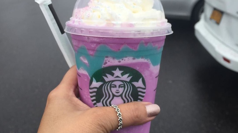 starbucks unicorn frappuccino