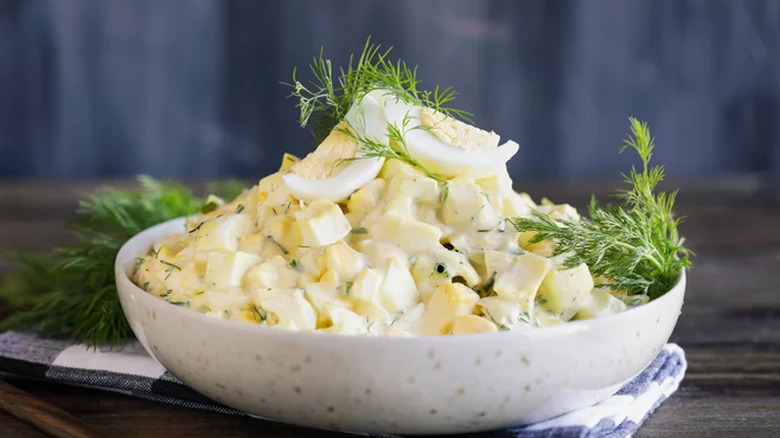 egg salad bowl dill 