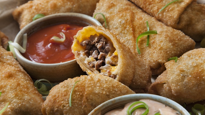 Crispy egg rolls