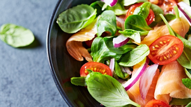 A fresh bed of greens