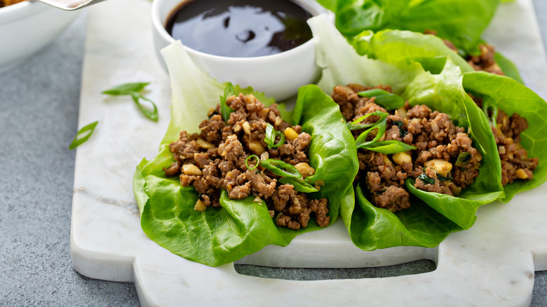 Lettuce wraps with dipping sauce