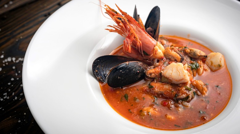 Classic french bouillabaisse 