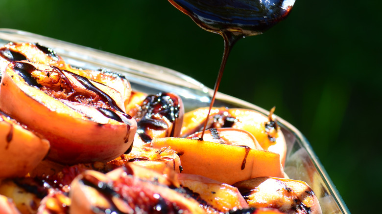 Grilled peaches with balsamic reduction