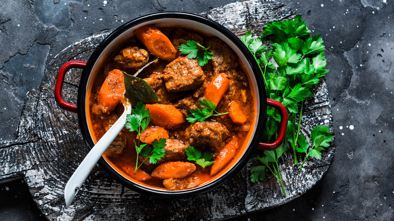 crock pot with beef stew