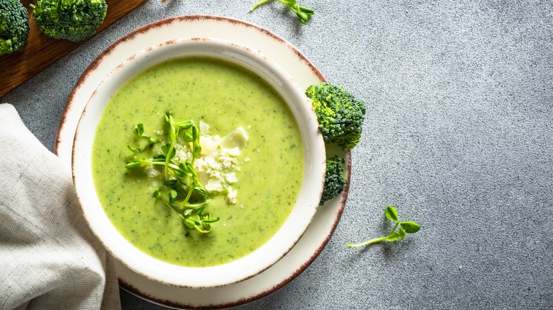 Broccoli cream soup with garnish 