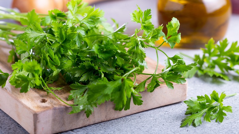 Parsley on chopping board