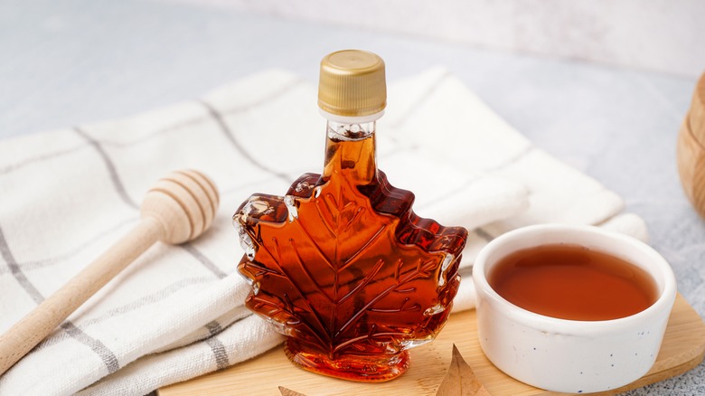 Bowl of maple syrup