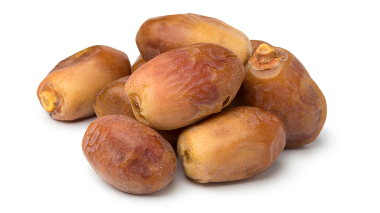 Zahidi dates