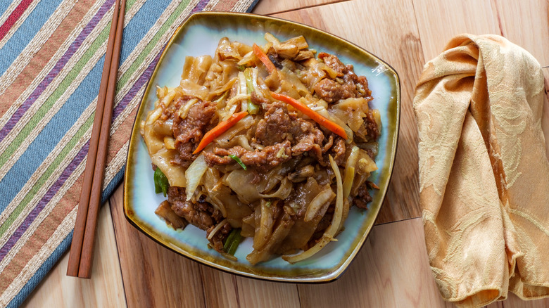 plate of chow fun