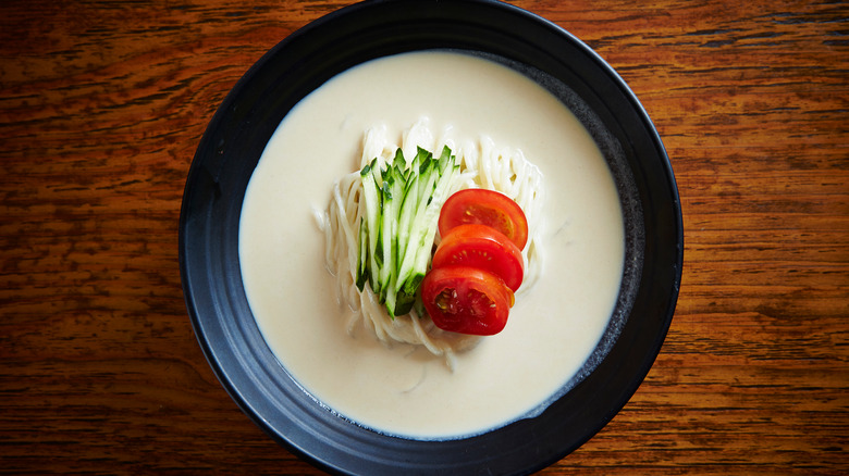 Noodles in soy milk