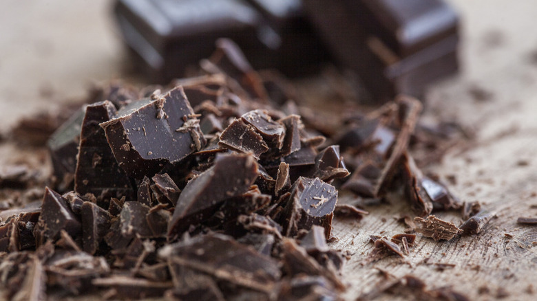 Dark chocolate shavings