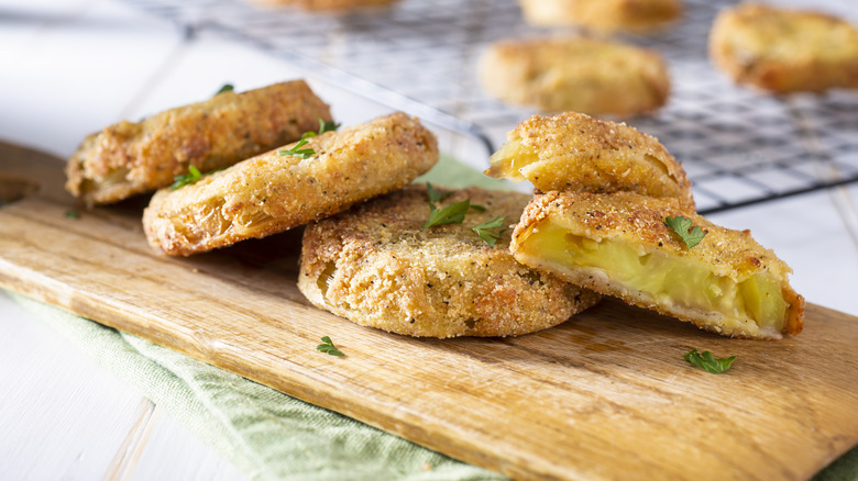 Fried green tomatoes