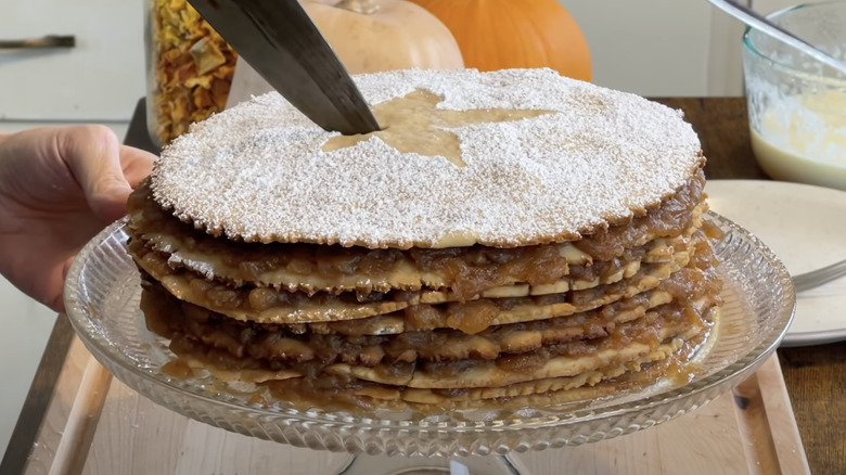 Apple stack cake