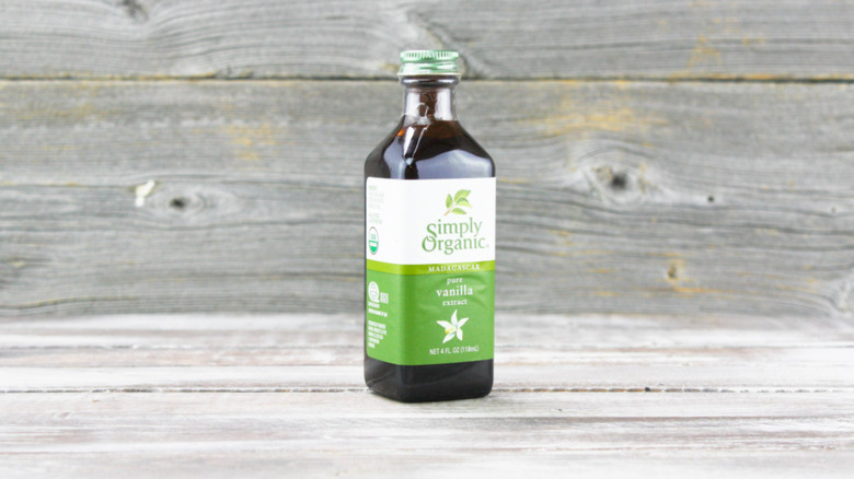 Simply Organic vanilla