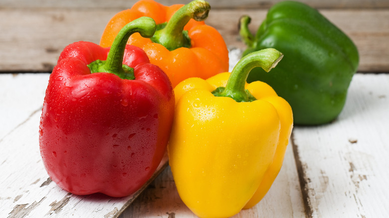 range of bell peppers
