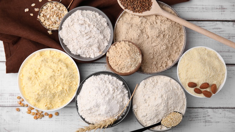 Types of flour and grains